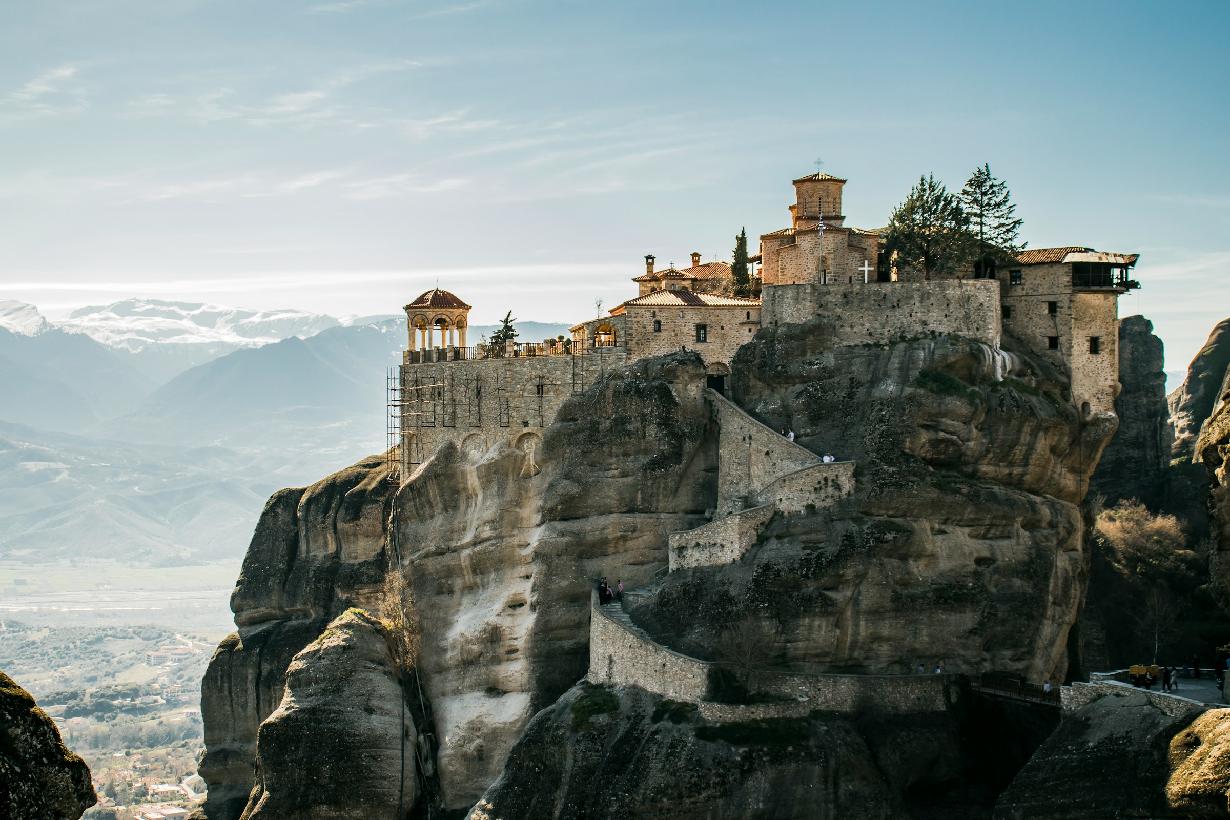 ATHENS: METEORA & THESSALONIKI BY TRAIN